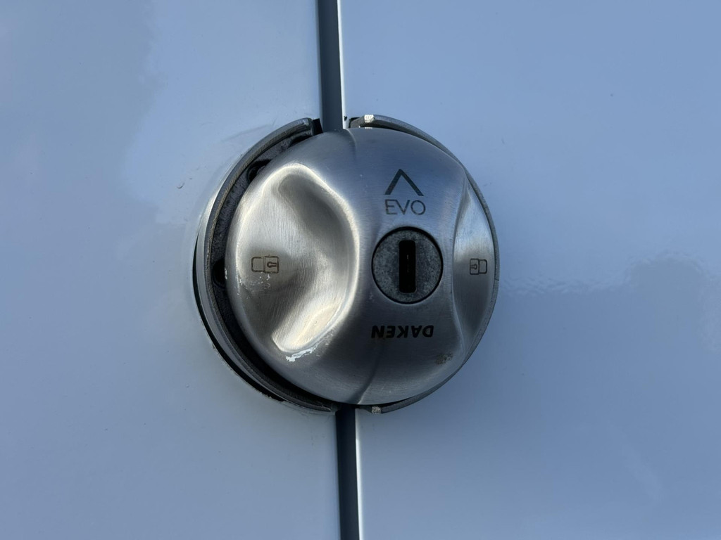 38018920-30.jpg