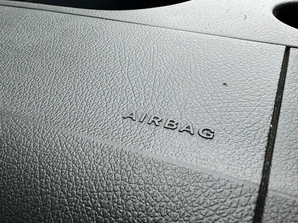 38252455-30.jpg