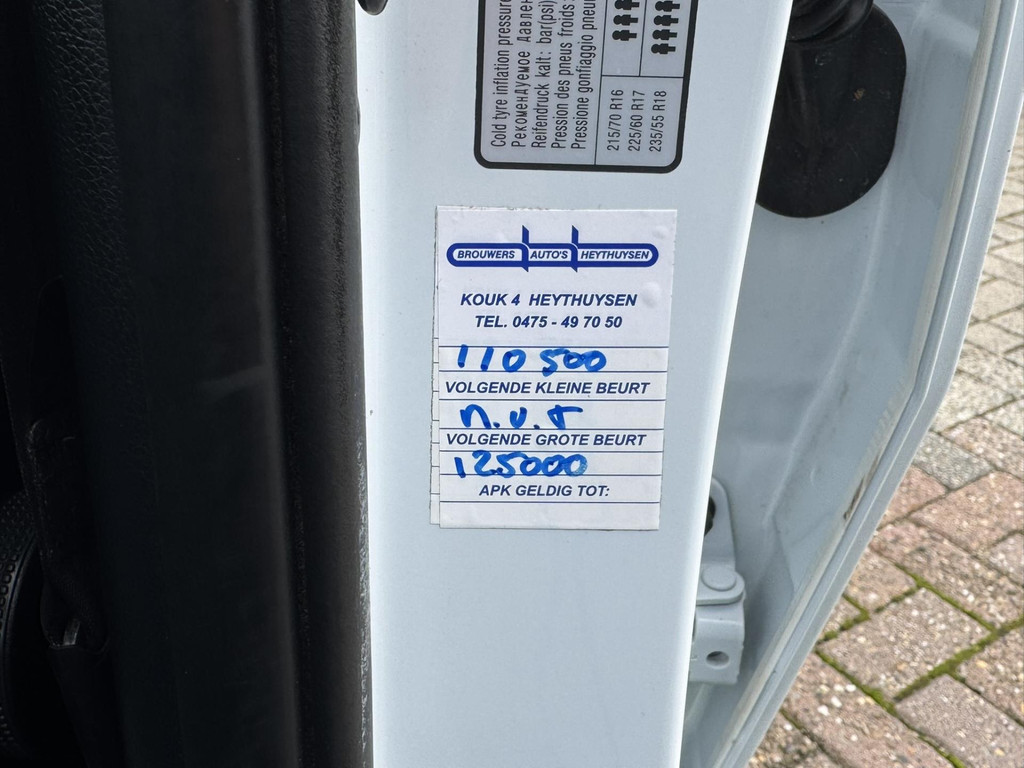 41033145-35.jpg