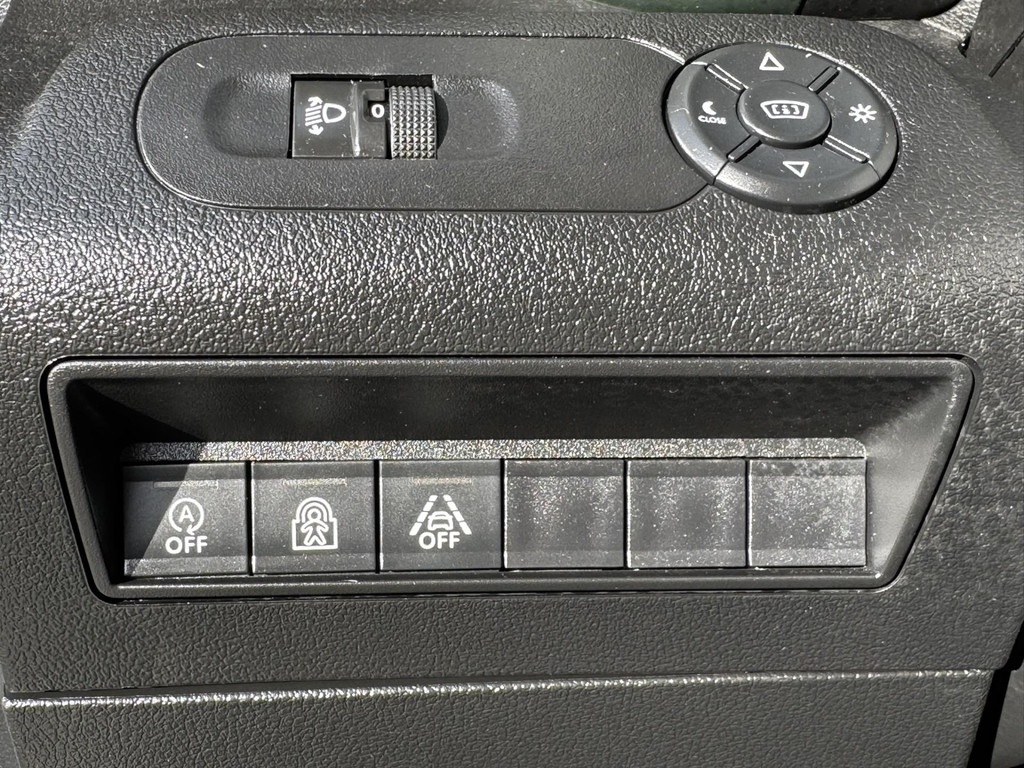 41446198-16.jpg