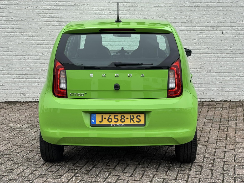 44479133-32.jpg
