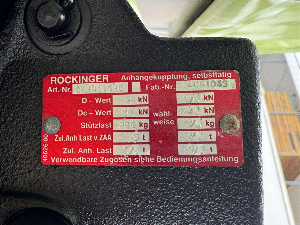 45465394-25.jpg