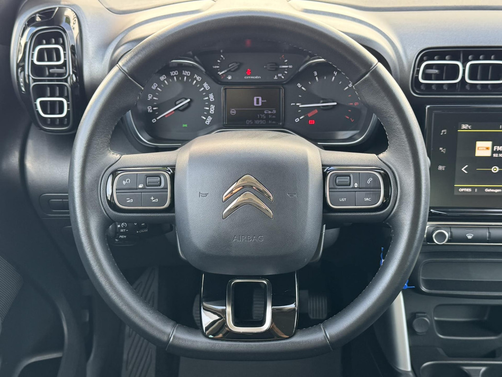 45850799-22.jpg