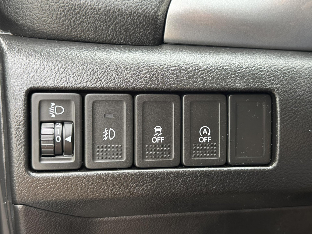 46993300-25.jpg