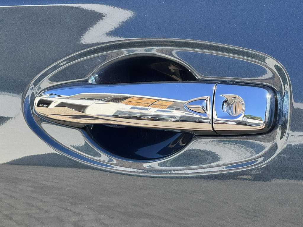 47074803-24.jpg
