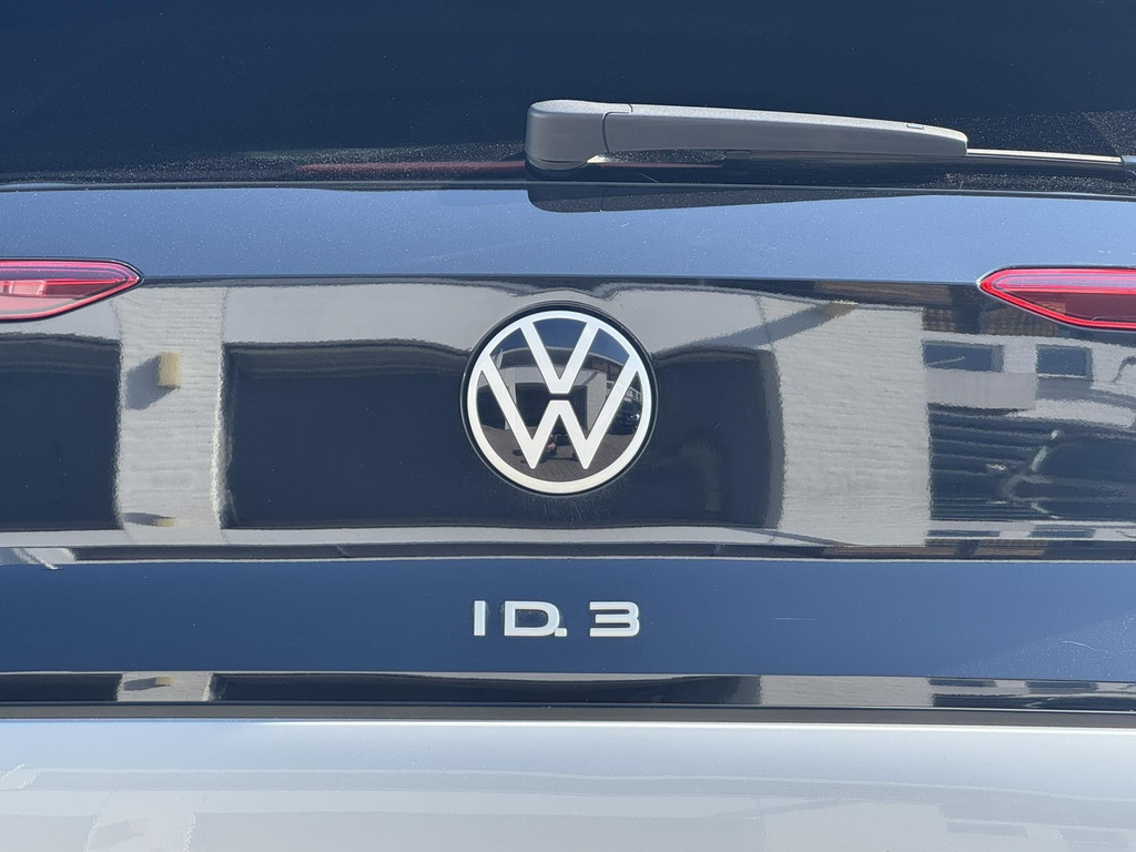 47114813-45.jpg