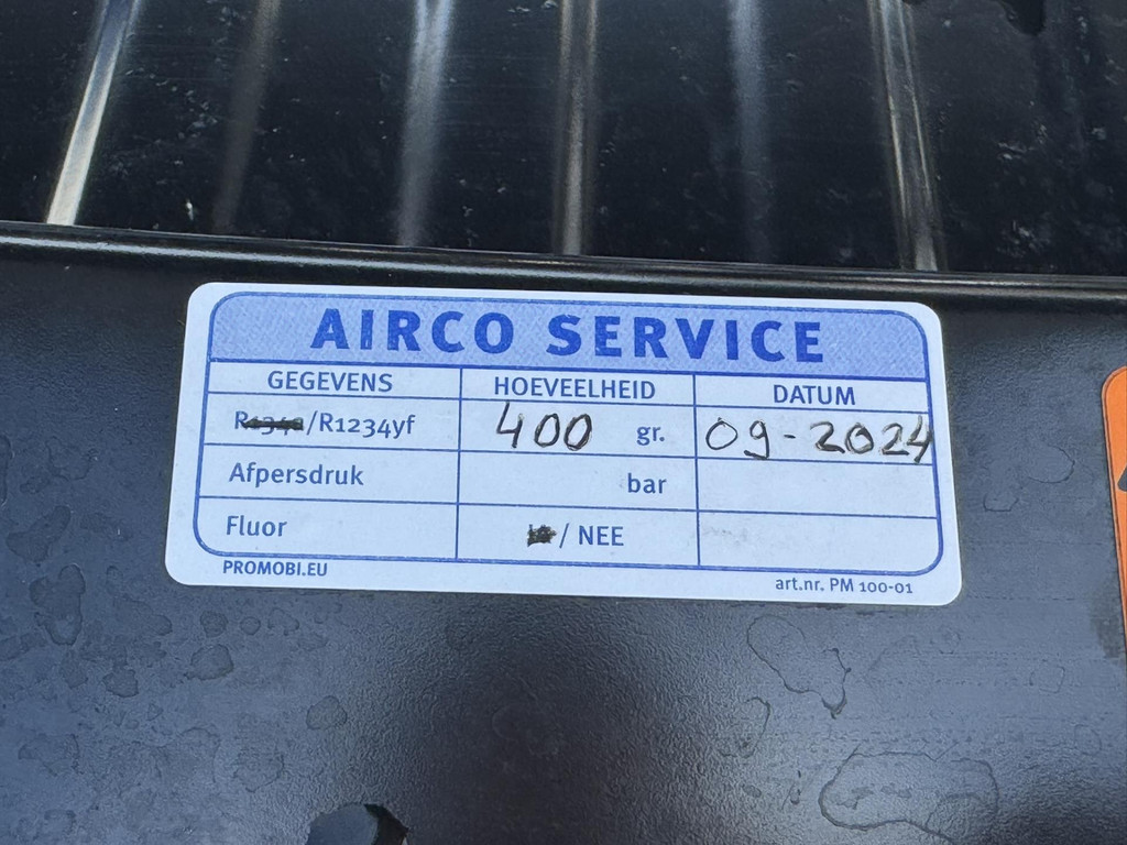 47182172-38.jpg