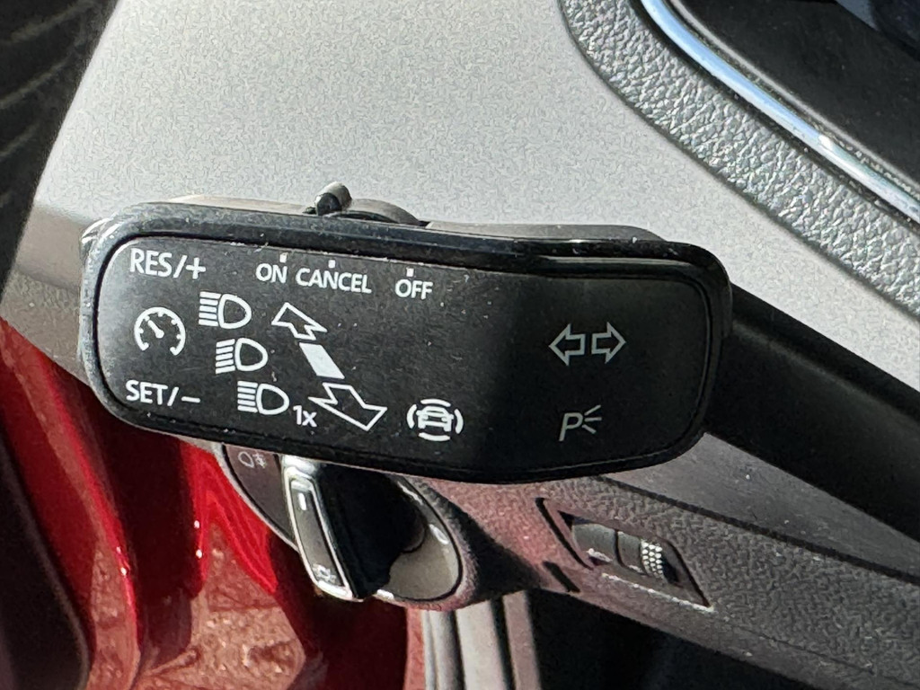 47563457-4.jpg