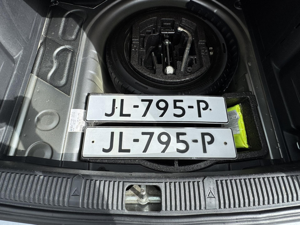 47586063-28.jpg