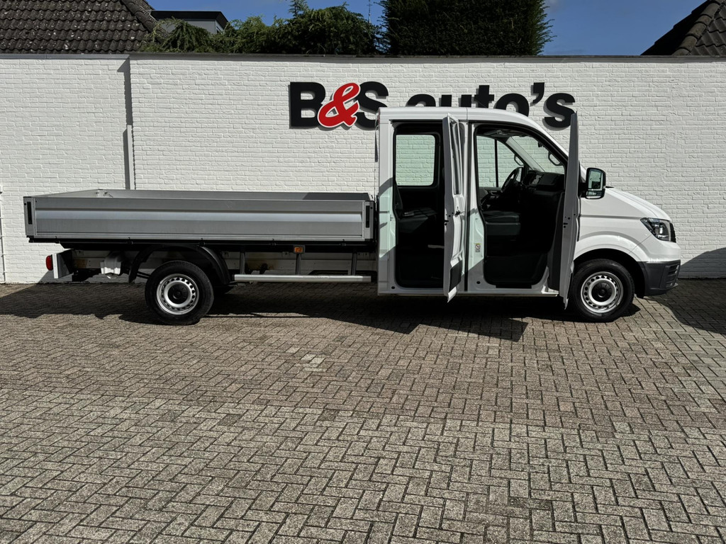 47639213-15.jpg
