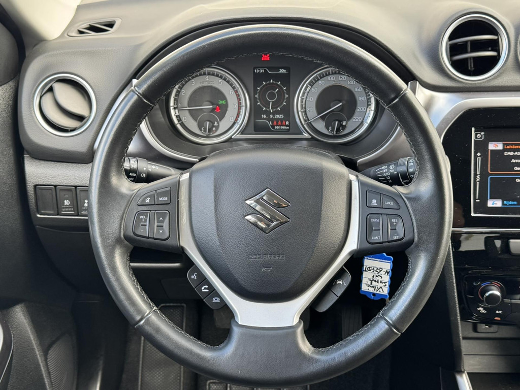 47701597-27.jpg