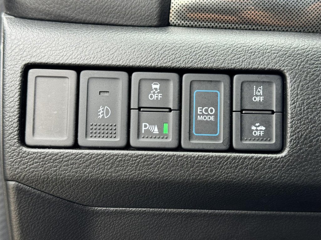 47709305-27.jpg