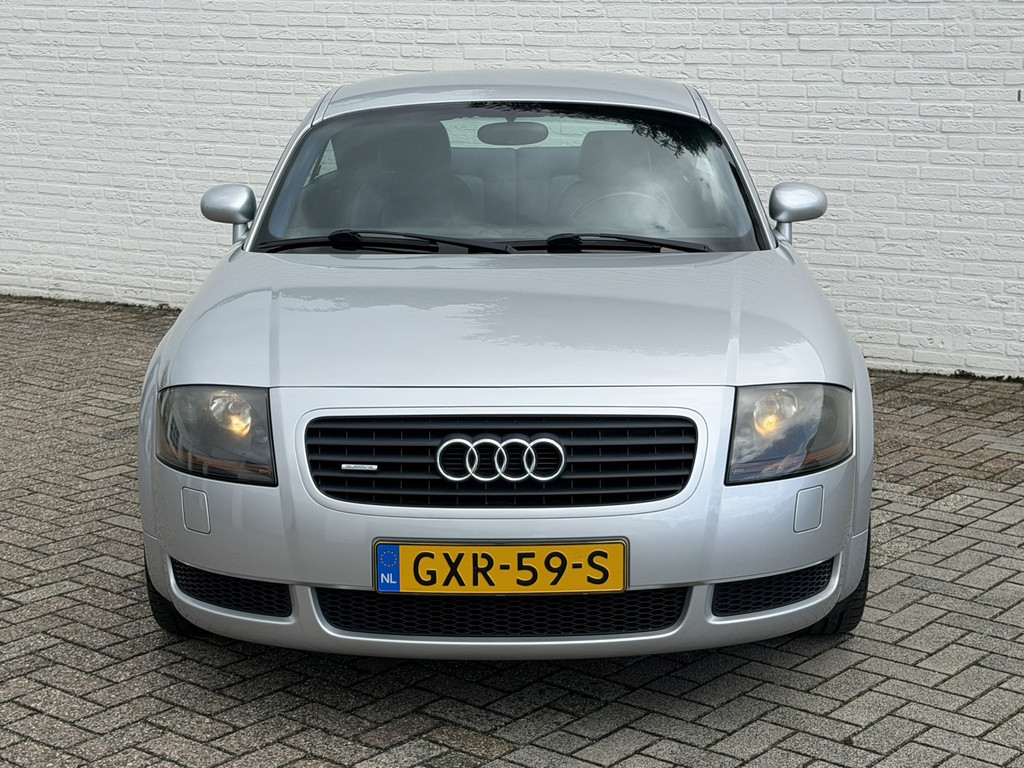 53977374-23.jpg