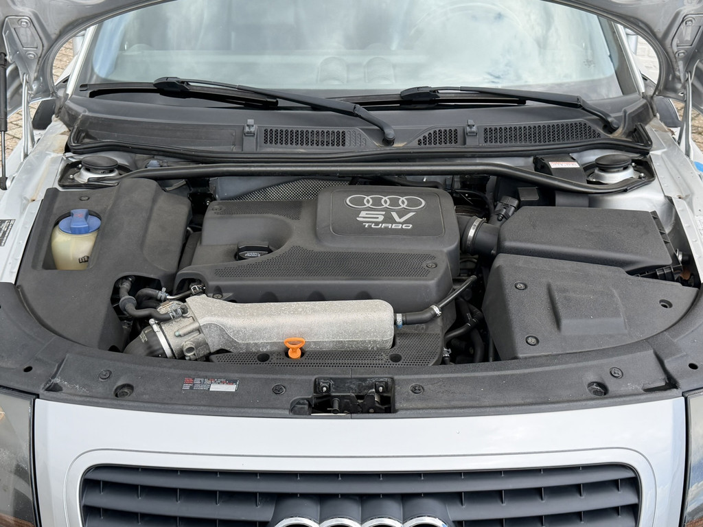 53977374-25.jpg